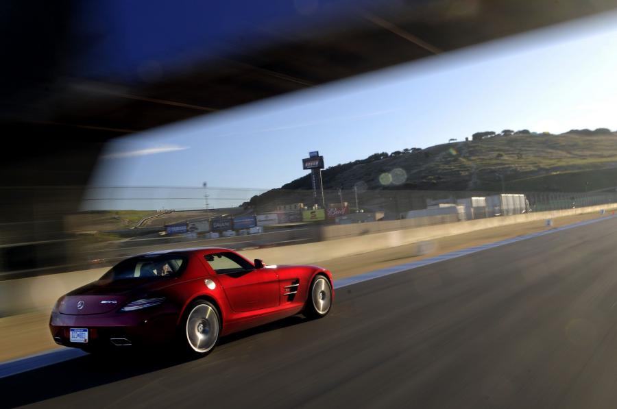 Mercedes-Benz SLS AMG 2010 года  (фото 489 из 526)
